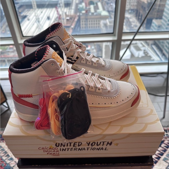 New Maison Chateau Rouge Air Jordan Retro 2, Men’s Size 12 - Picture 6 of 11